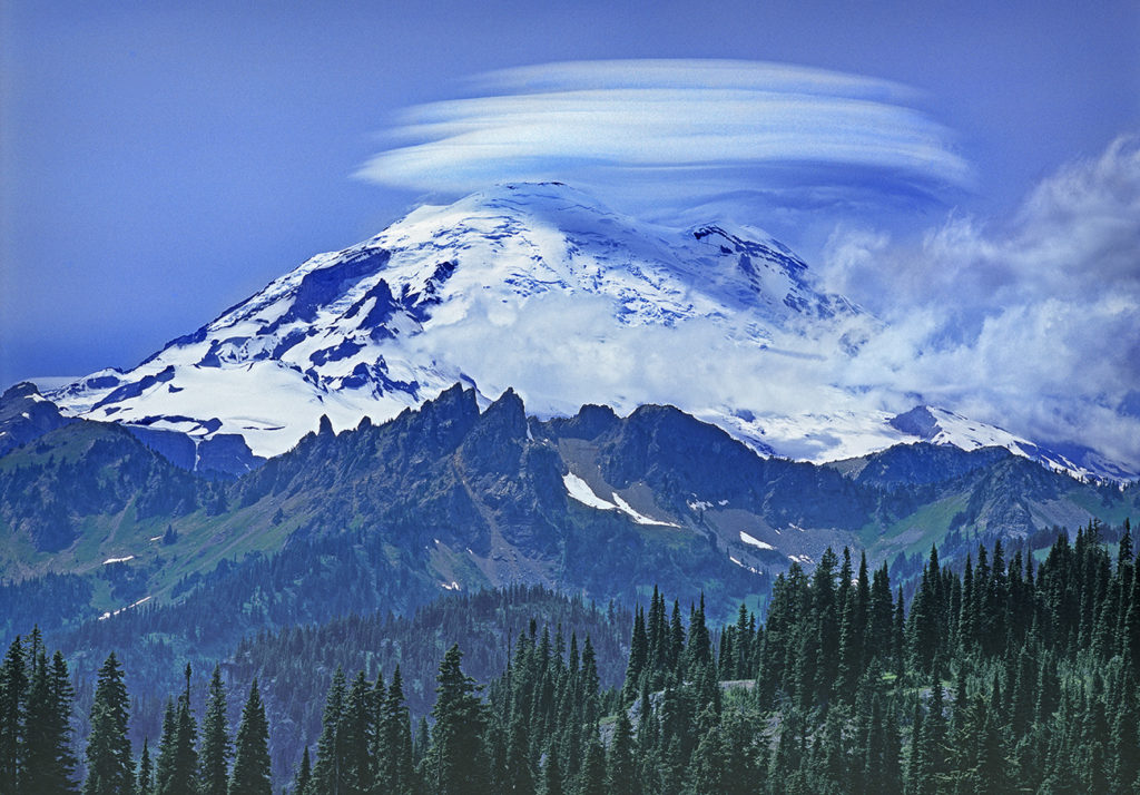 Mt Rainier Lenticular Cloud – Willamette Valley PhotoArts Guild